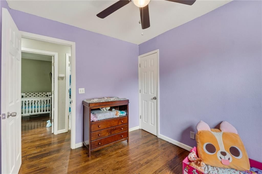 4925 N Smalley Avenue — photo 21