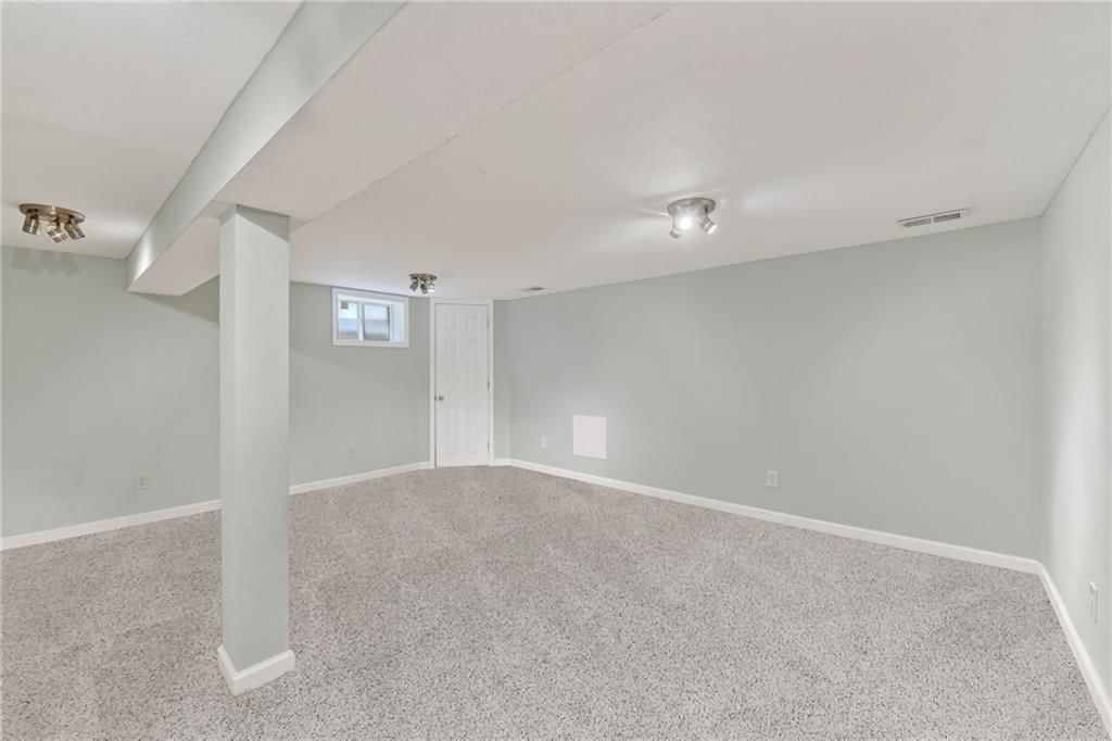 4925 N Smalley Avenue — photo 22