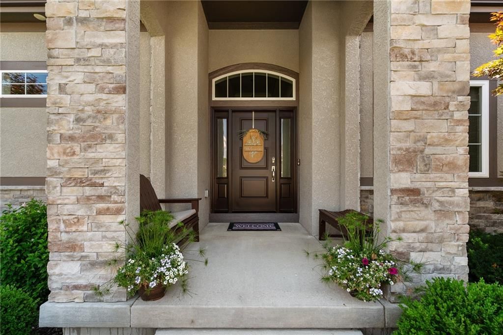 7715 N Wallace Avenue — photo 1
