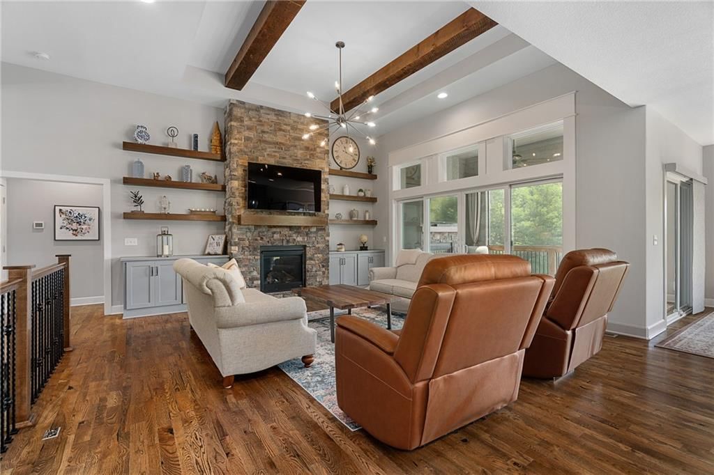 7715 N Wallace Avenue — photo 10