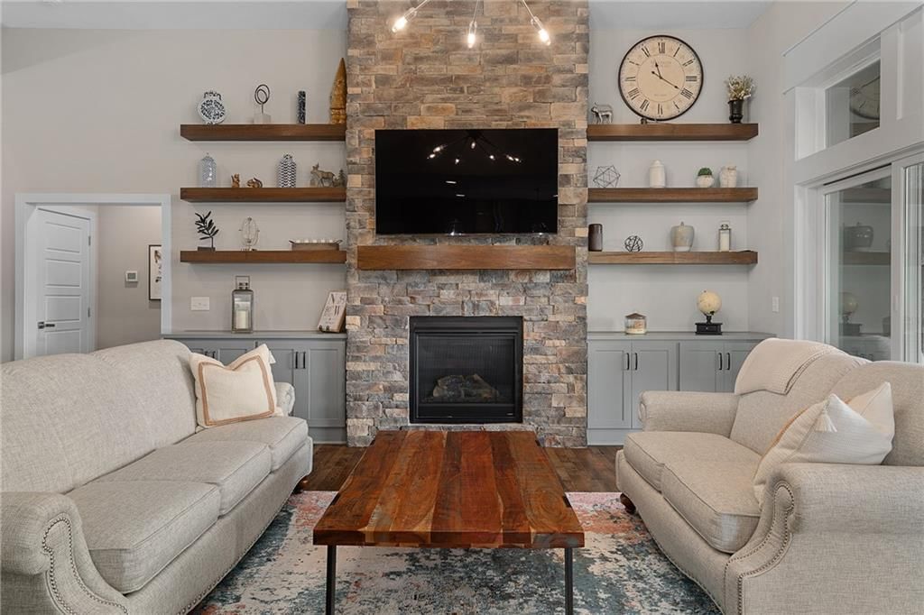 7715 N Wallace Avenue — photo 13