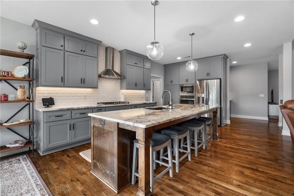 7715 N Wallace Avenue — photo 18