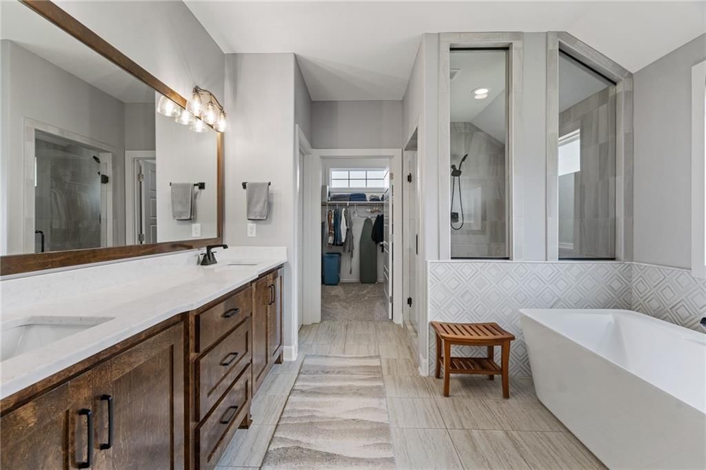 7715 N Wallace Avenue — photo 26
