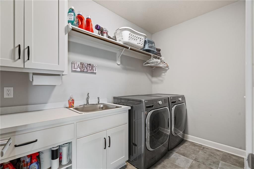 7715 N Wallace Avenue — photo 35