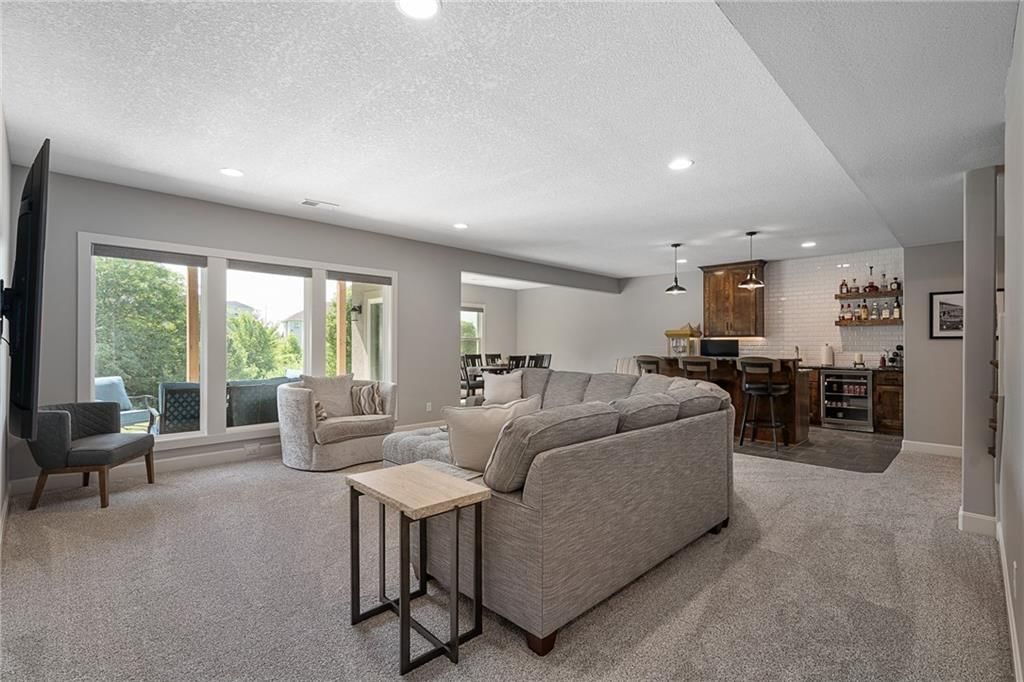 7715 N Wallace Avenue — photo 37