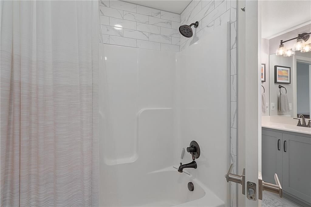7715 N Wallace Avenue — photo 49