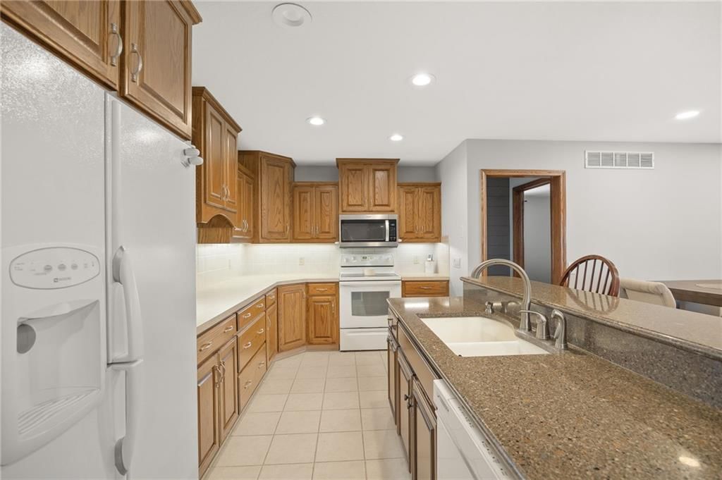 501 Natalee Lane — photo 17