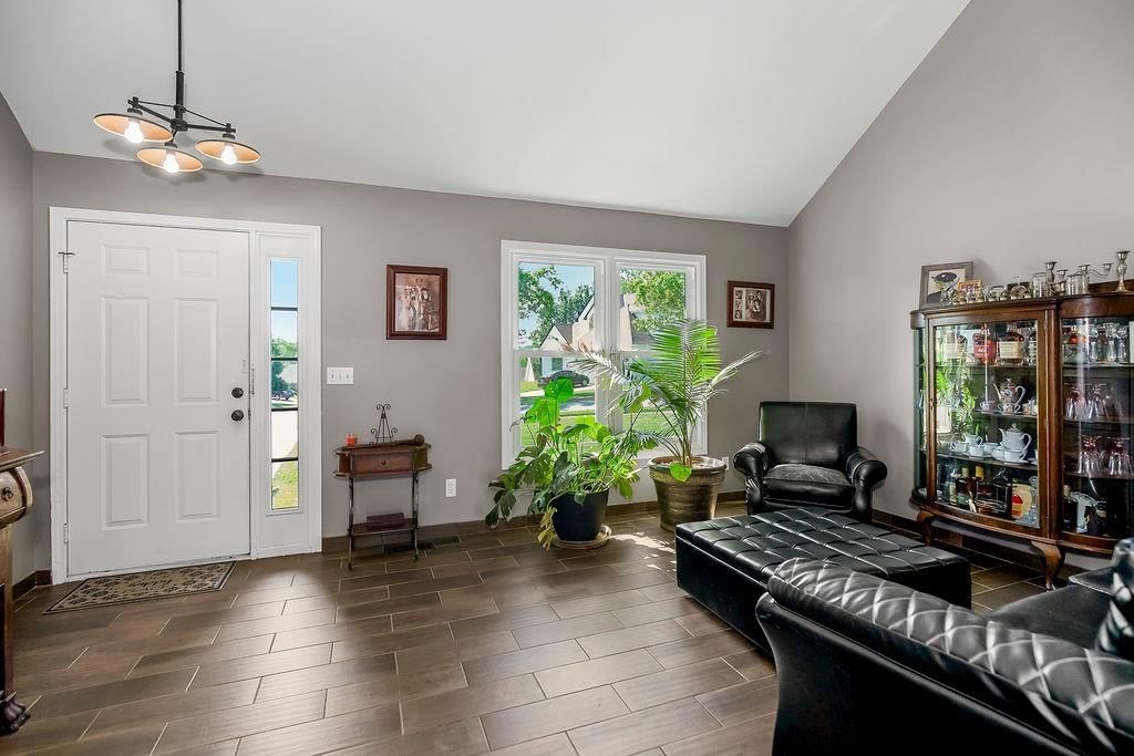 1120 NW 73rd Terrace — photo 3