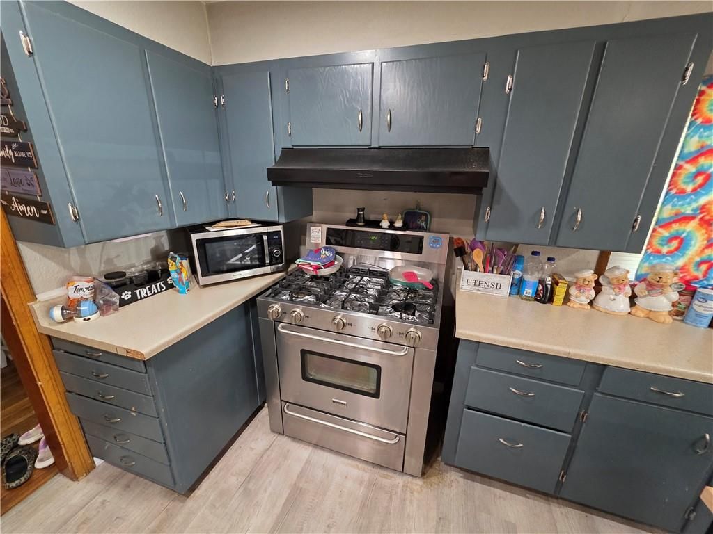 222 S Burns Street — photo 9