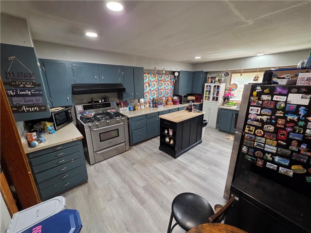 222 S Burns Street — photo 10