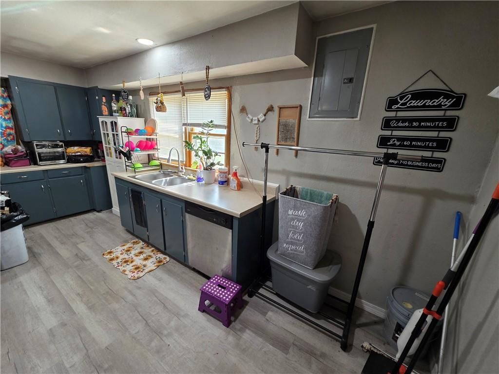 222 S Burns Street — photo 15