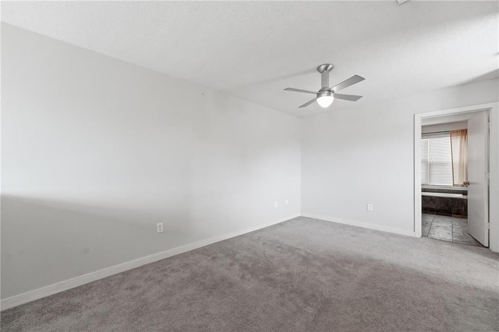 4577 Madison Avenue — photo 12