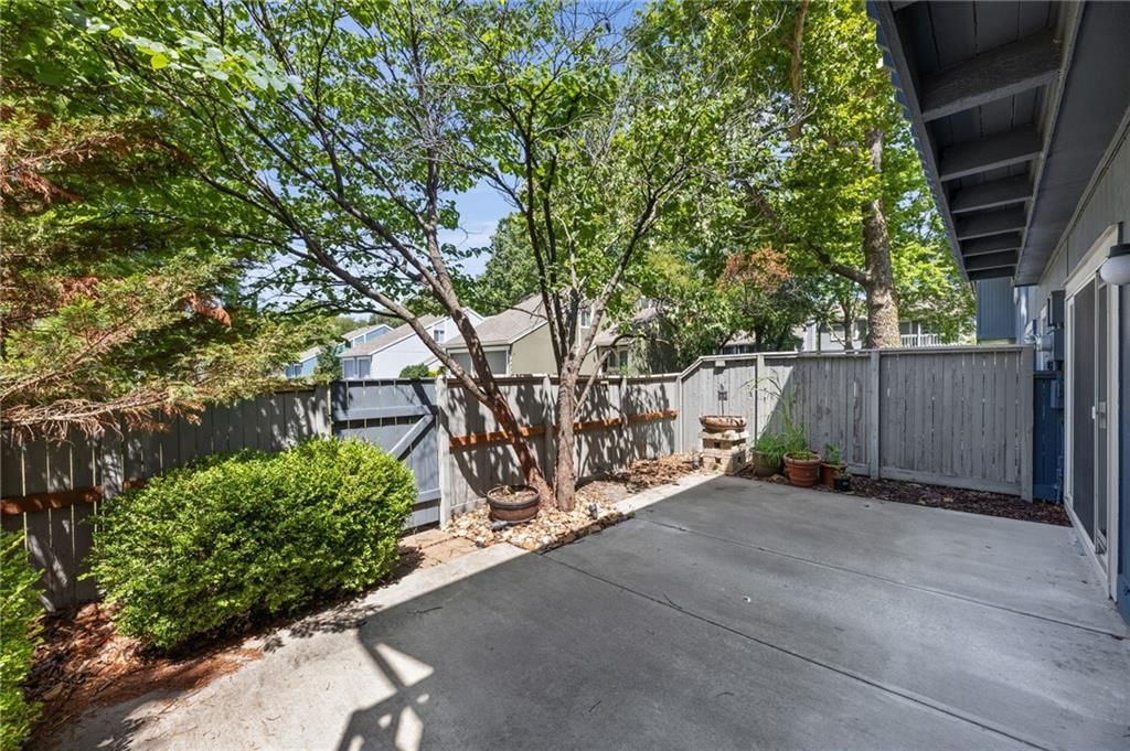 8058 Colony Lane — photo 36
