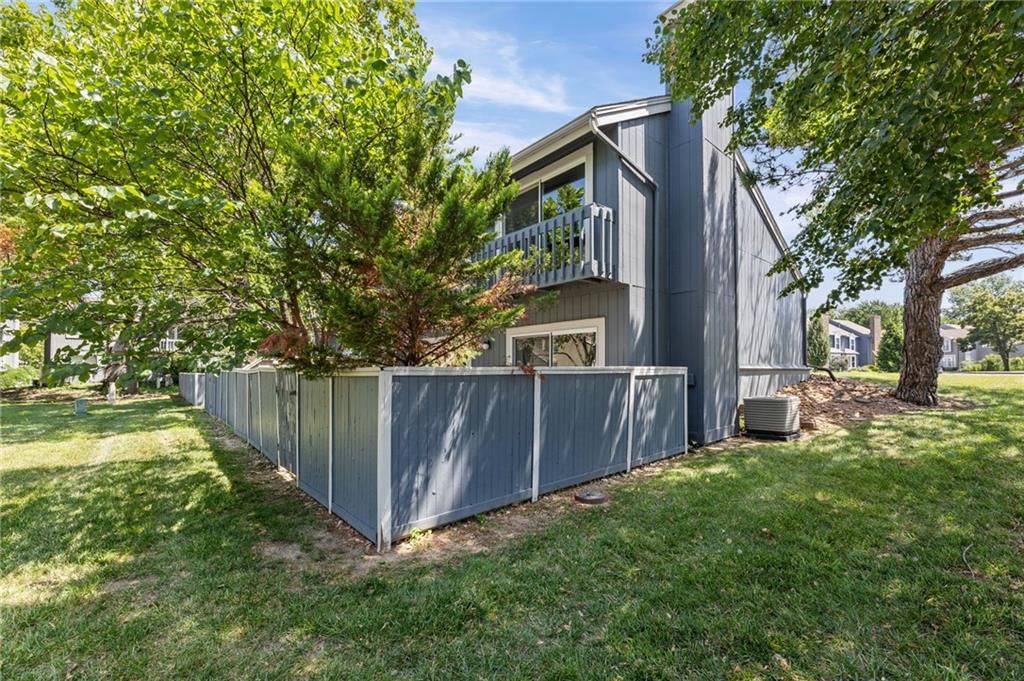 8058 Colony Lane — photo 37