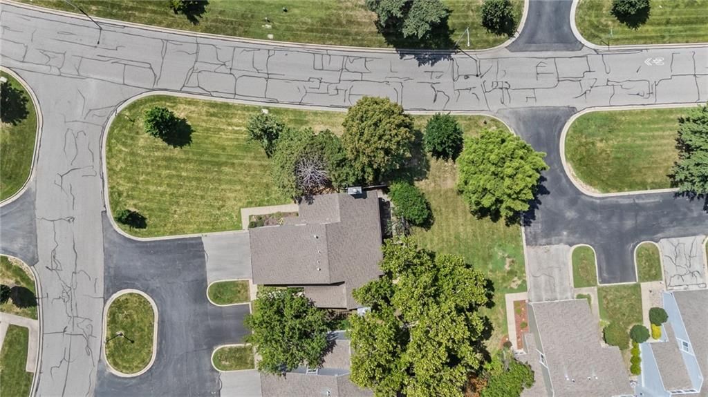 8058 Colony Lane — photo 40