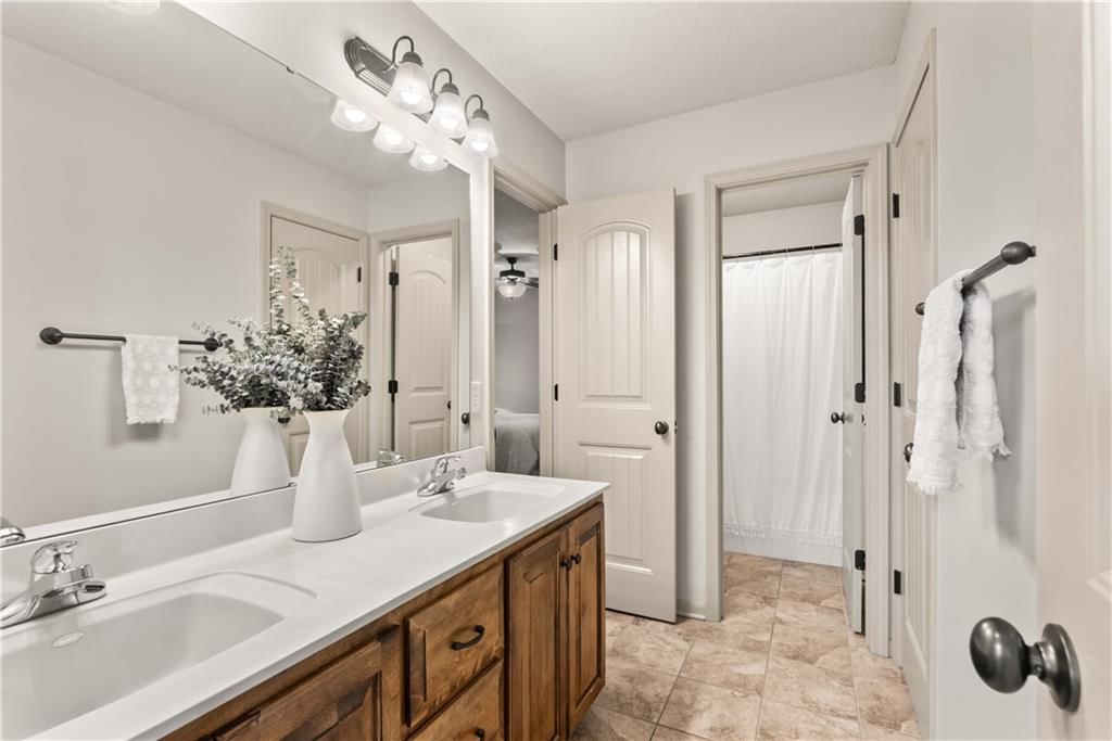 1824 NE Woodview Lane — photo 14