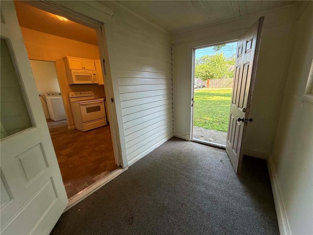 528 Park Avenue — photo 21