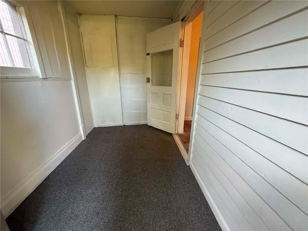 528 Park Avenue — photo 22