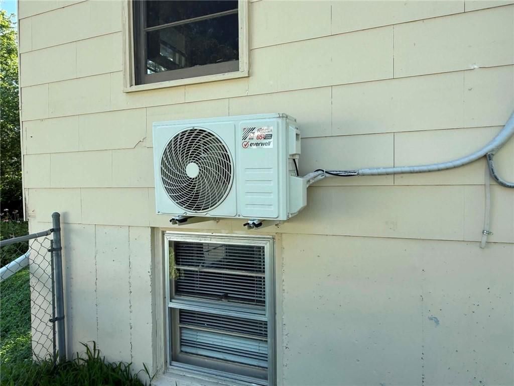 902 Williams Street — photo 18