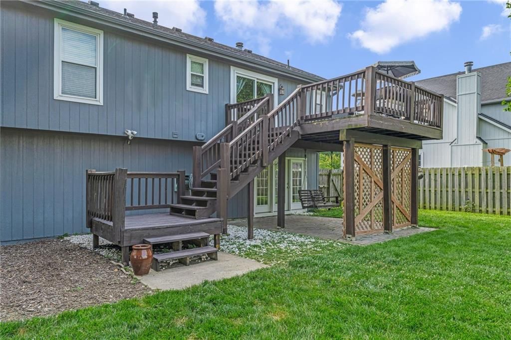 1073 N Logan Street — photo 11