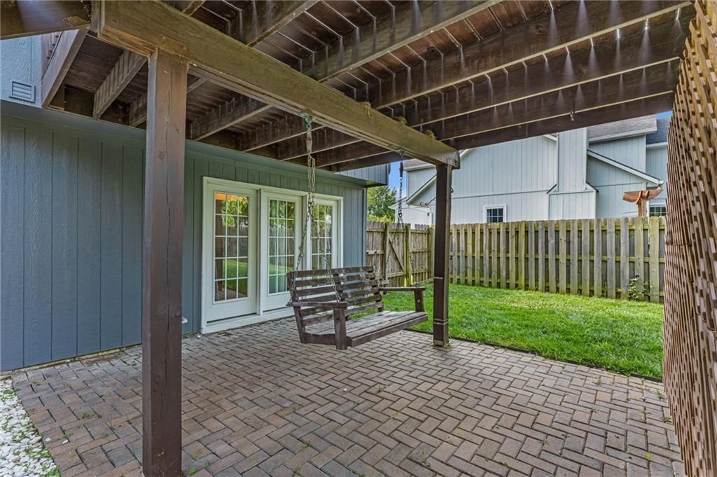 1073 N Logan Street — photo 12
