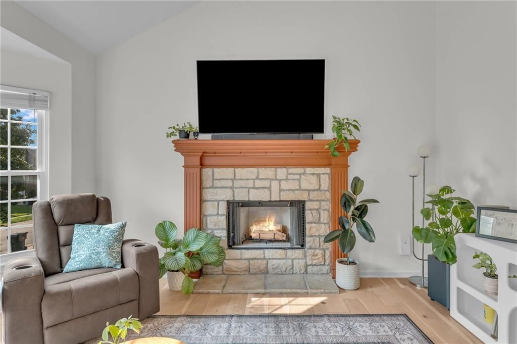 1073 N Logan Street — photo 19