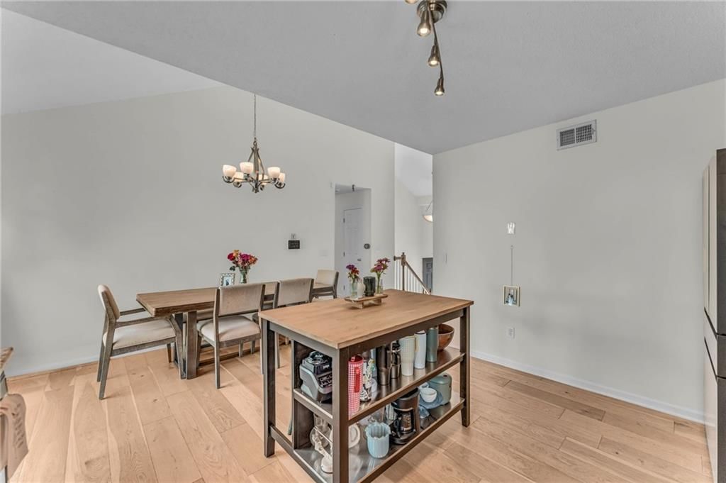 1073 N Logan Street — photo 27