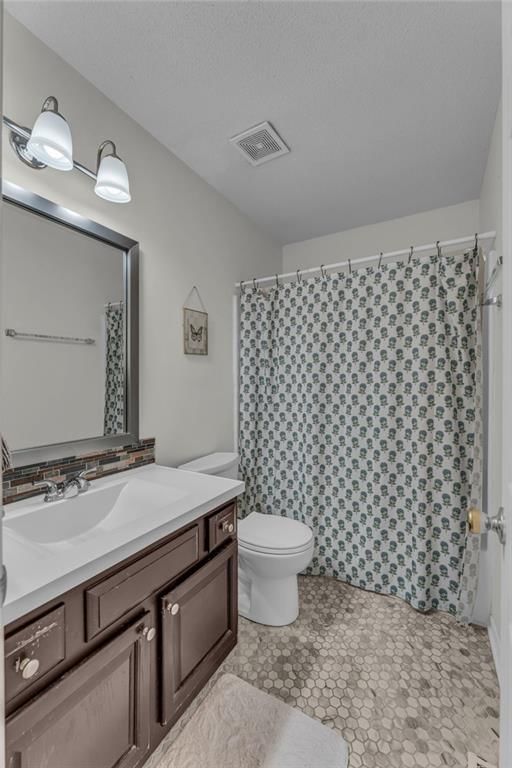 1073 N Logan Street — photo 29
