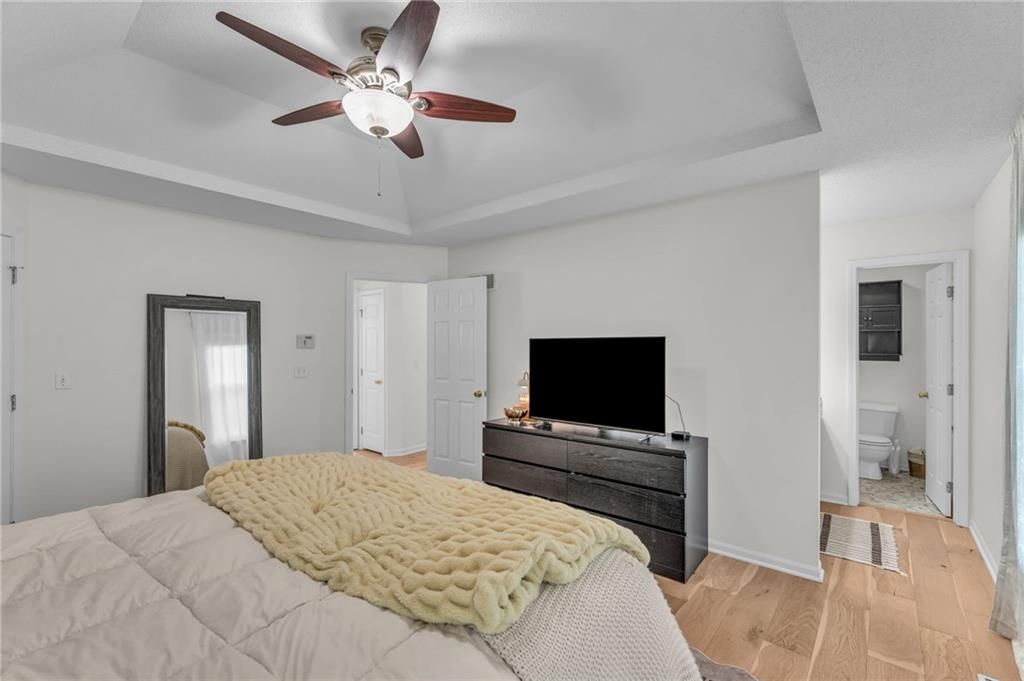 1073 N Logan Street — photo 35