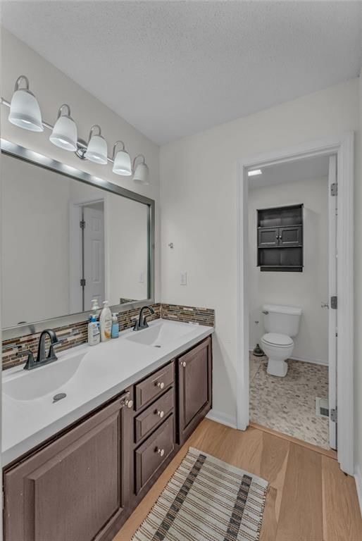 1073 N Logan Street — photo 36
