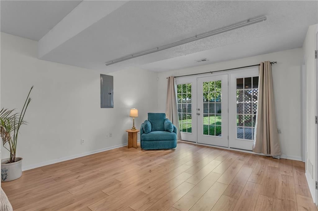 1073 N Logan Street — photo 41
