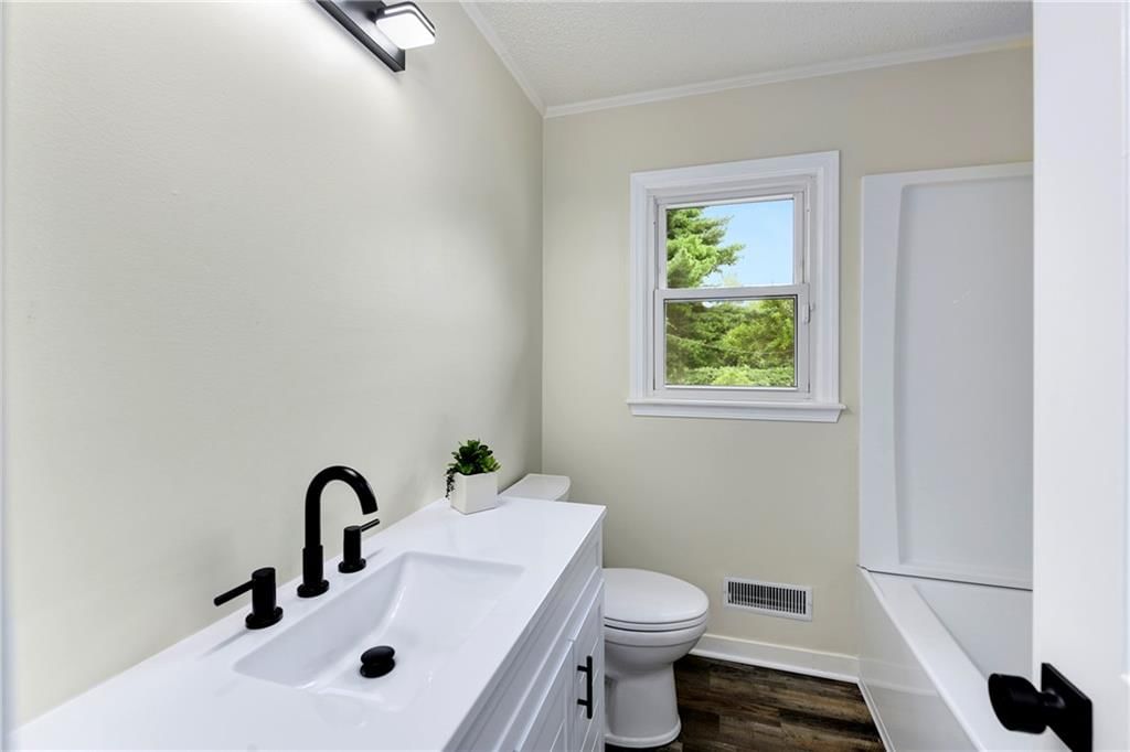 8707 E 80th Terrace — photo 18