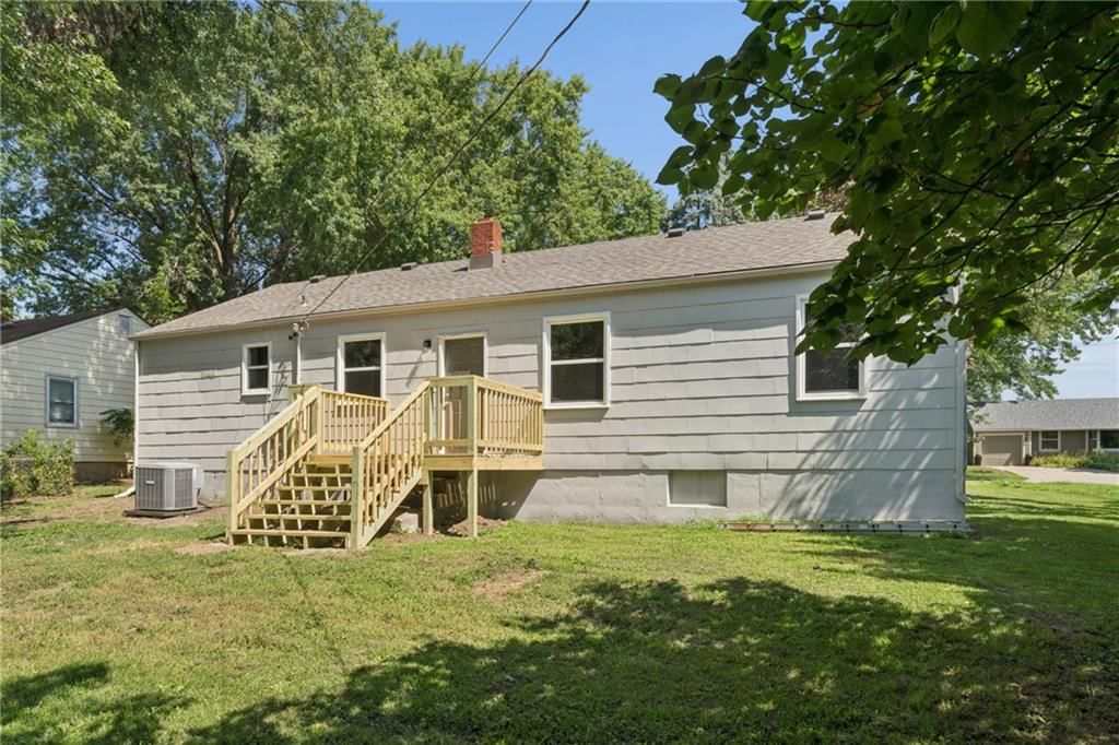 1211 NE 67th Place — photo 25