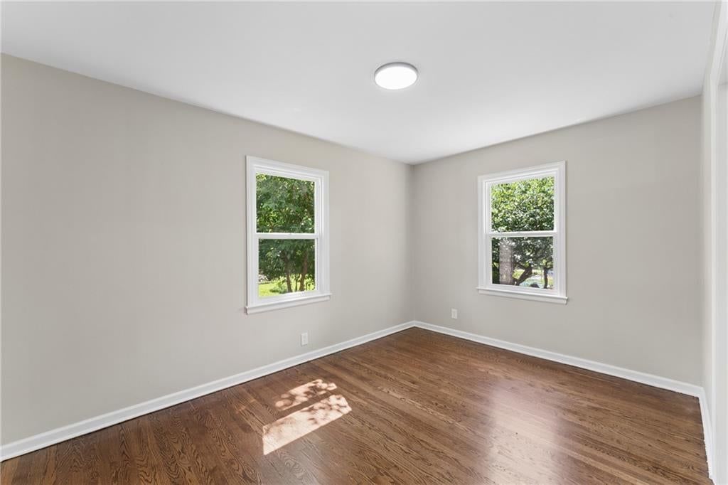 Photo 18 of 26 - 1211 NE 67th Place, Gladstone, MO 64118