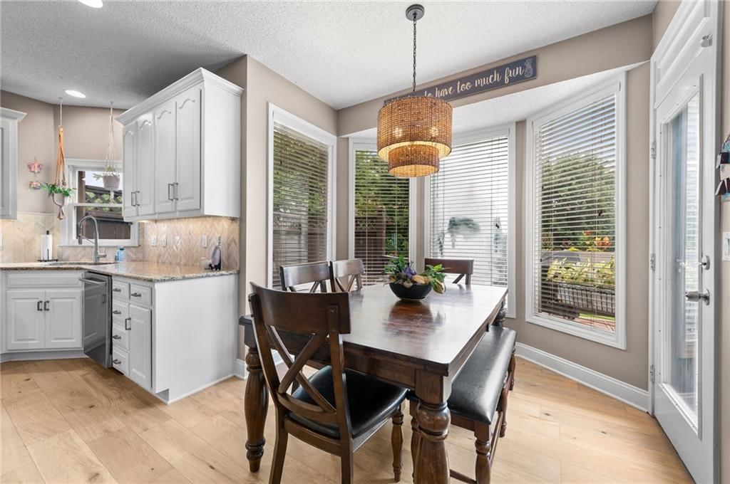 8112 W 145th Street — photo 13