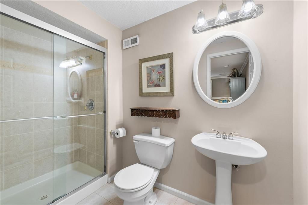 8112 W 145th Street — photo 27