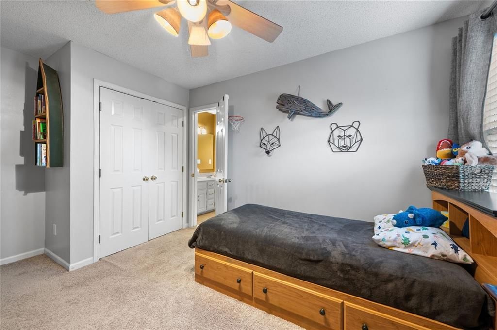 8112 W 145th Street — photo 37