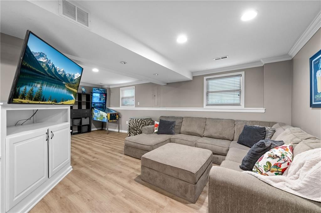 8112 W 145th Street — photo 42