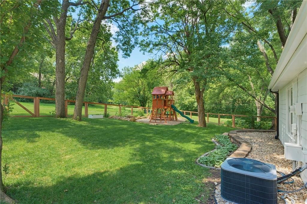 225 Arizona Place — photo 5