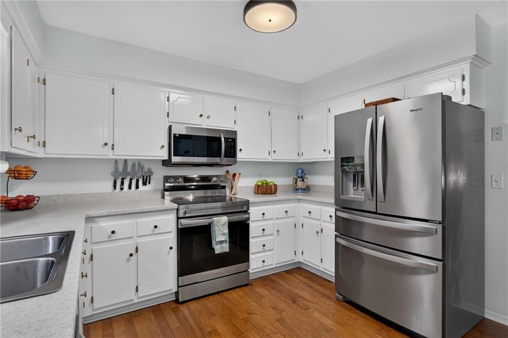 225 Arizona Place — photo 10