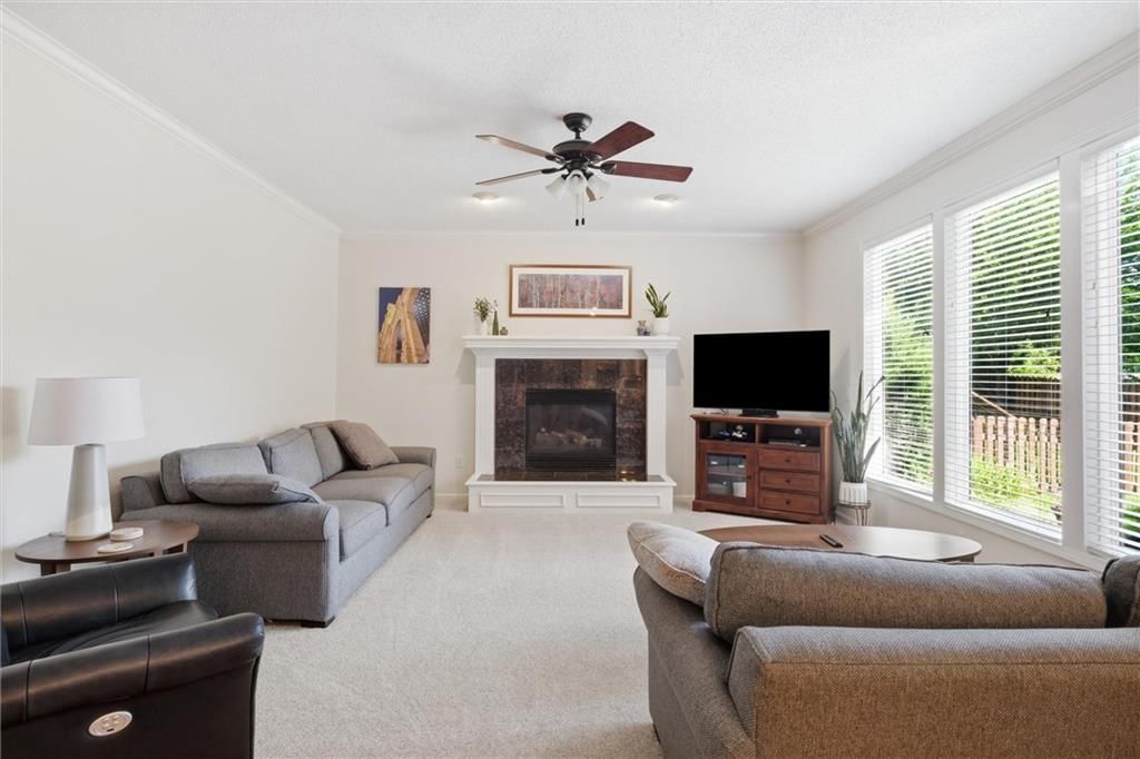 4813 Noble Street — photo 7