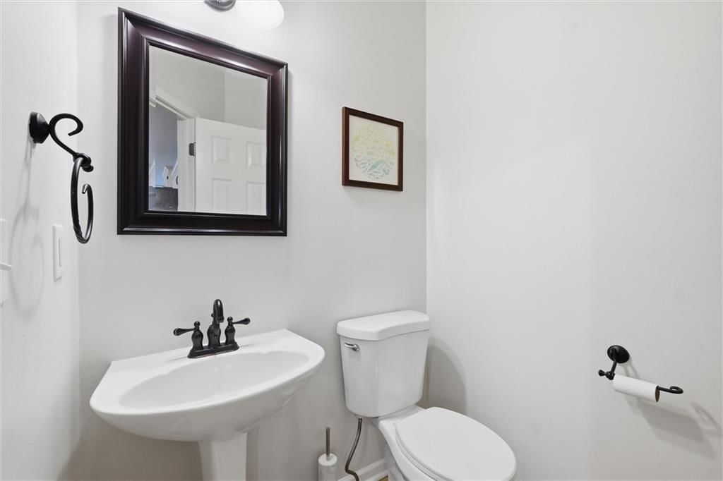 4813 Noble Street — photo 26