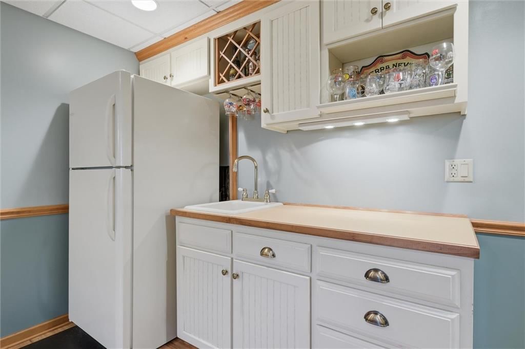 4813 Noble Street — photo 30