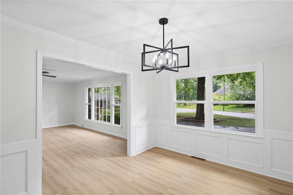 12825 Winchester Avenue — photo 15