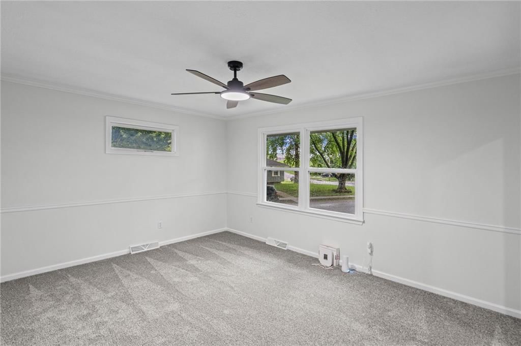 12825 Winchester Avenue — photo 23