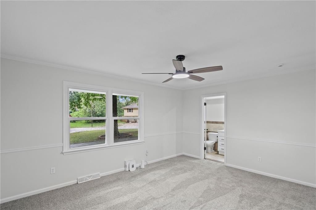 12825 Winchester Avenue — photo 24