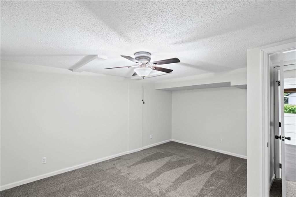 12825 Winchester Avenue — photo 35