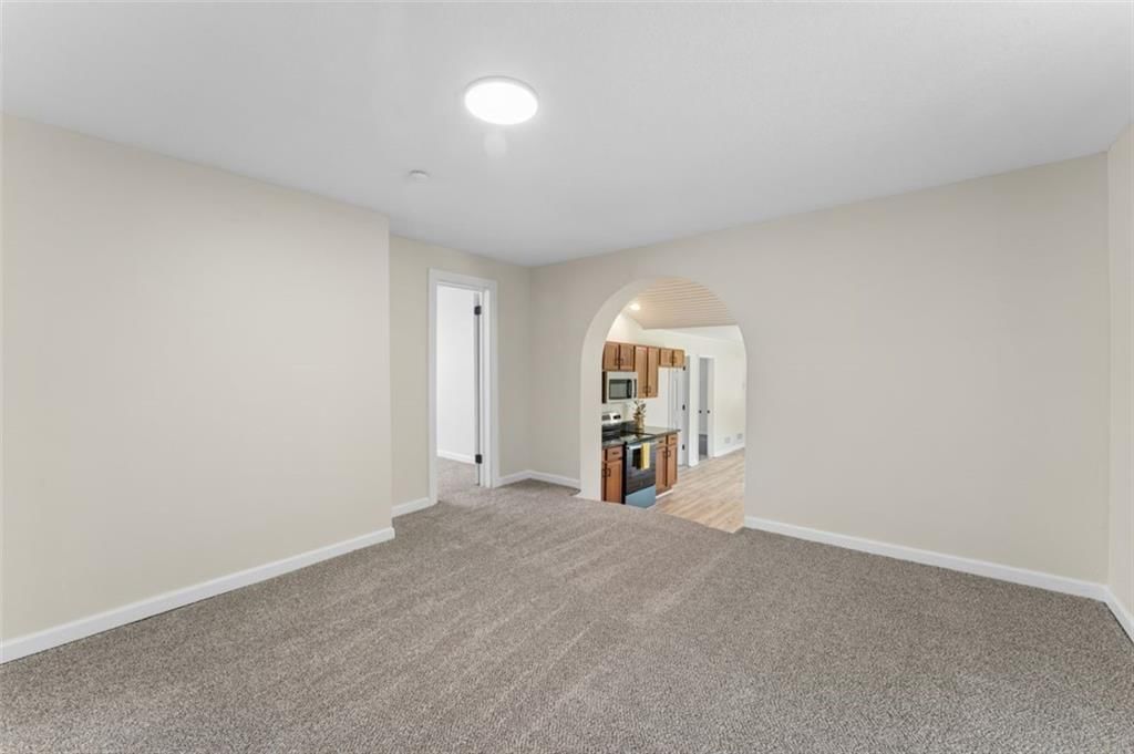 806 W Lexington Street — photo 17