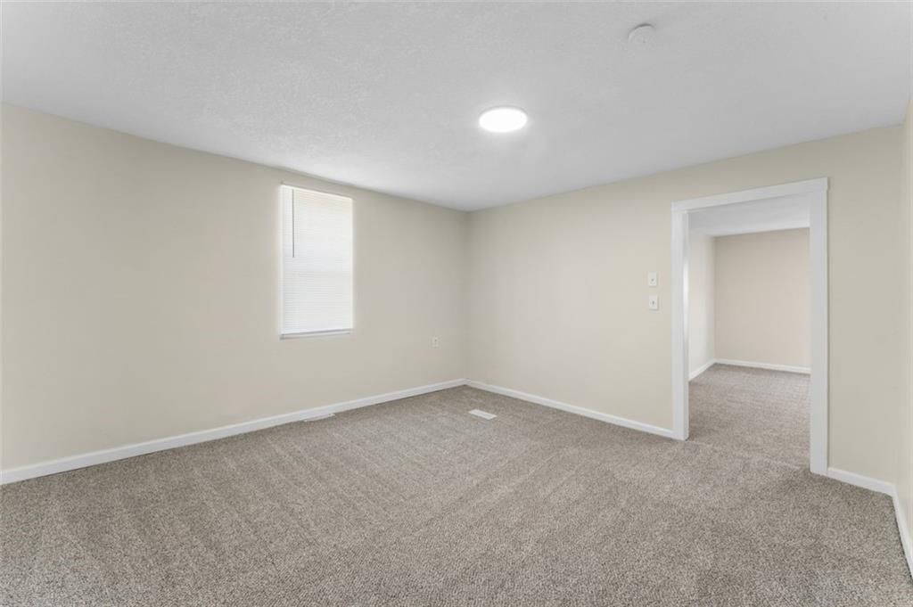 806 W Lexington Street — photo 18