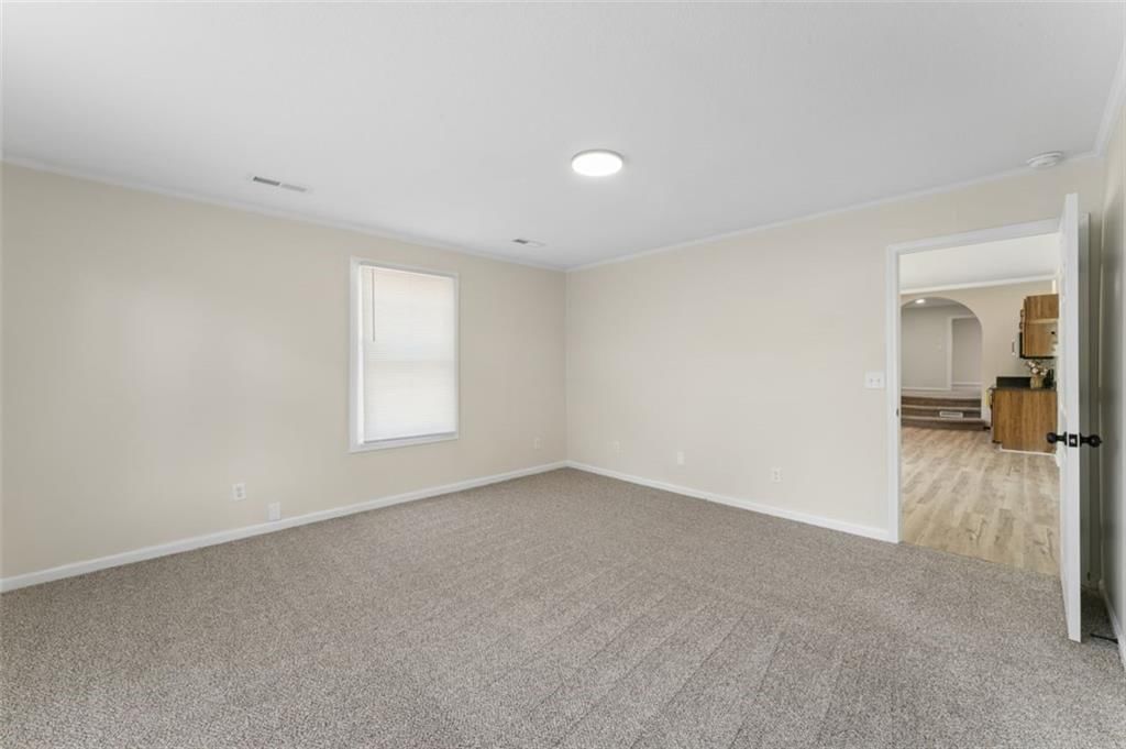 806 W Lexington Street — photo 28